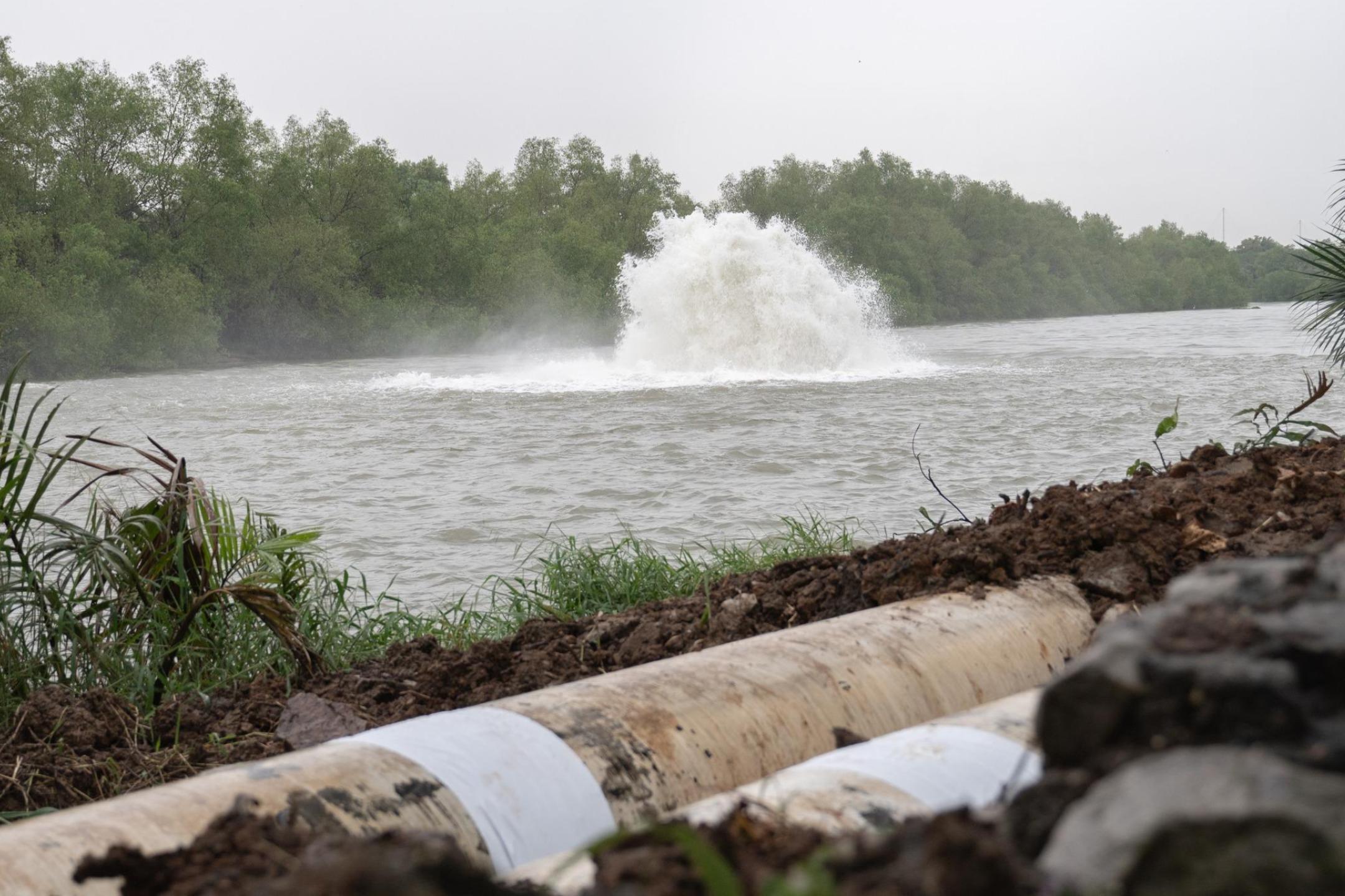 北赖河堤水管再爆裂 槟城3县20万用户断水