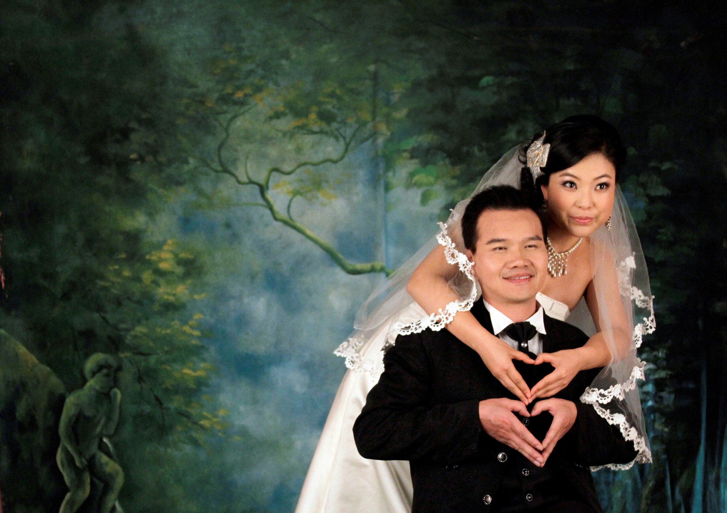 768万新人注册 中国结婚率9年首回升