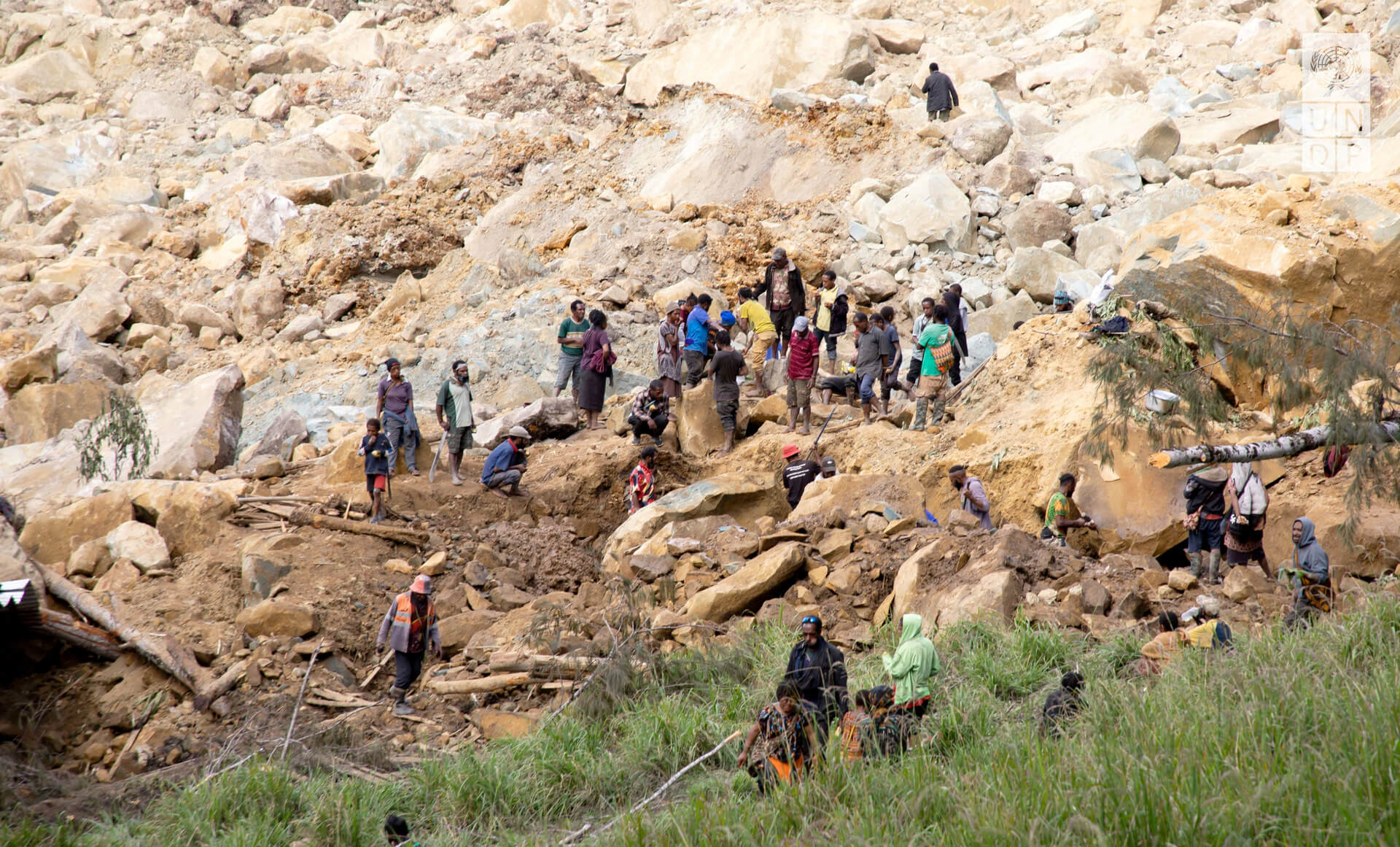 巴布亚致函联合国  逾2千人遭山泥活埋