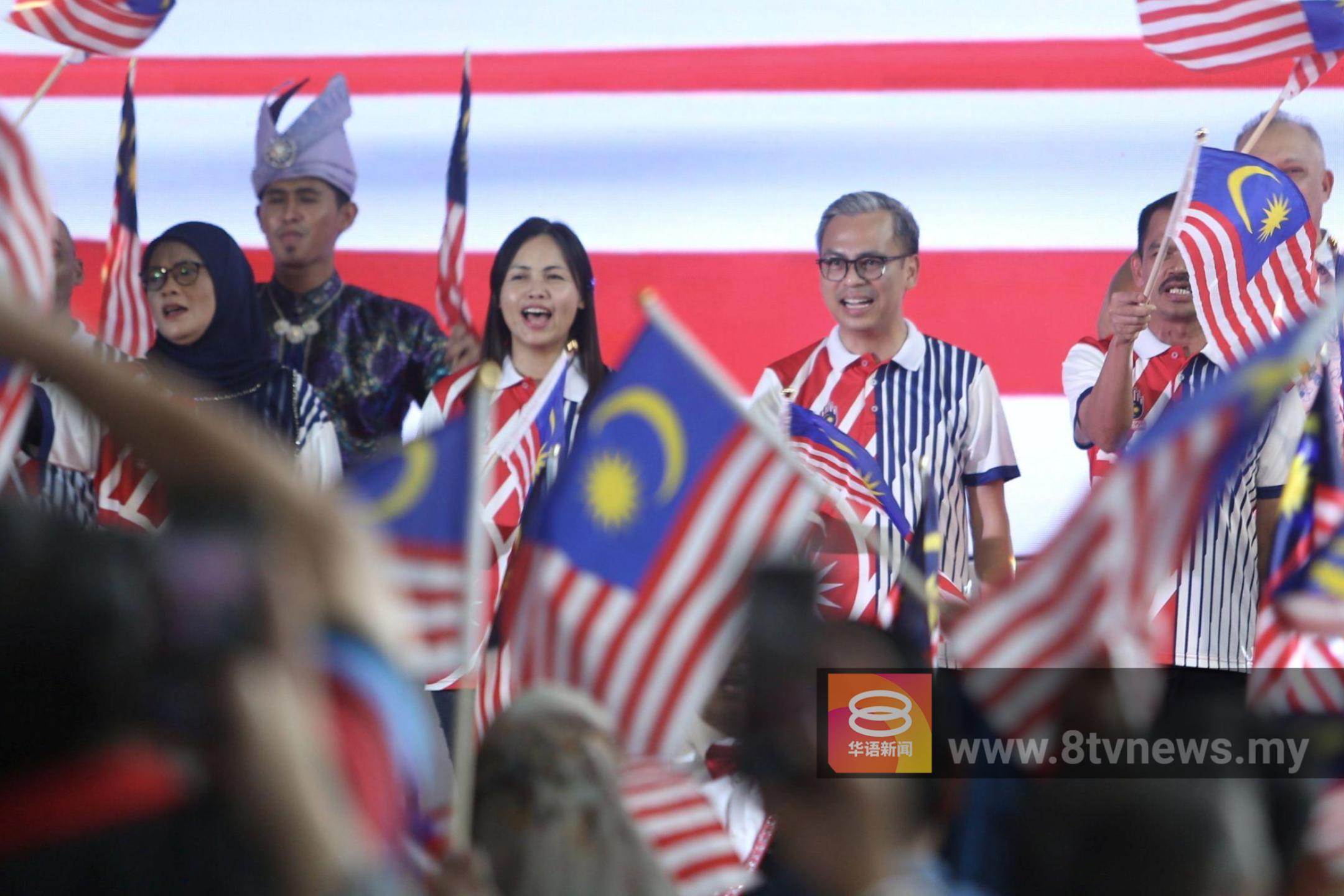 布城举行国庆日庆典  马来西亚日庆典坐落沙巴