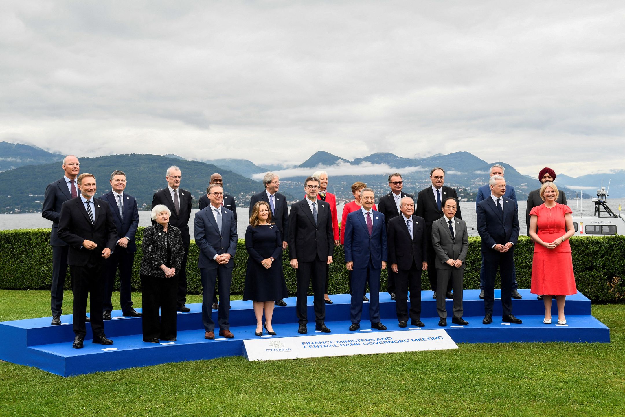 G7探索利用俄冻结资产收益    给乌克兰放贷 