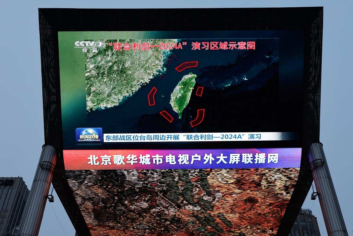 公布动画炮袭台北高雄  中国军演检验“夺权”能力