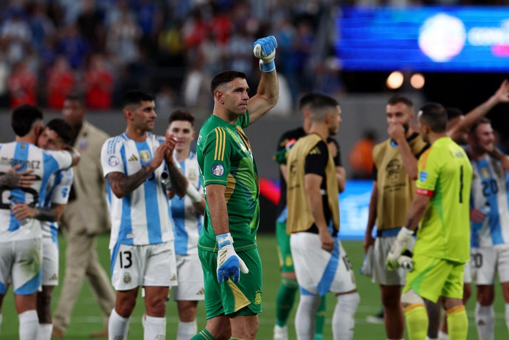 阿根廷已提前晋级，继续往卫冕之路前进。——照片：路透社