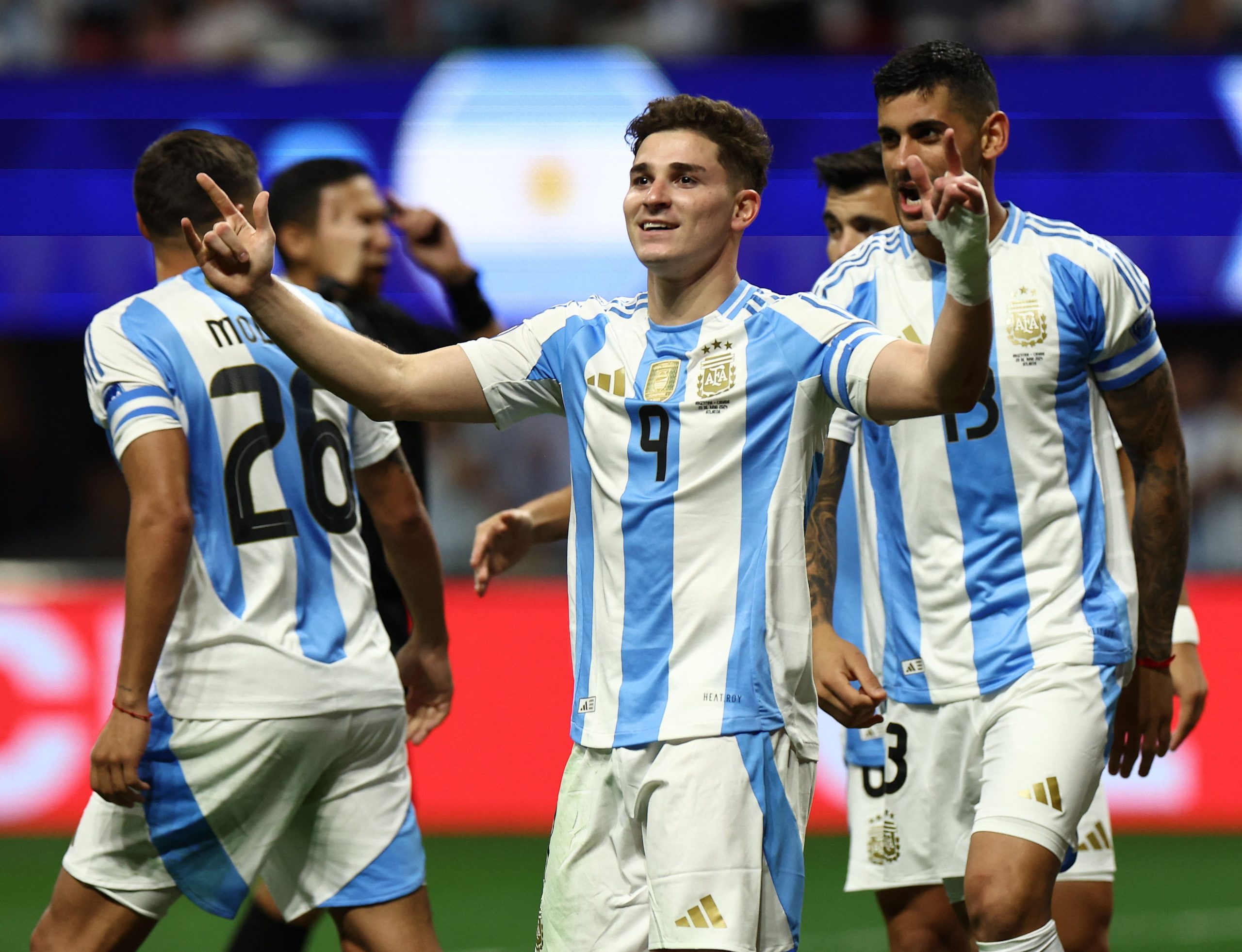 【2024年美洲杯】美洲杯揭幕战  阿根廷2球挫加拿大