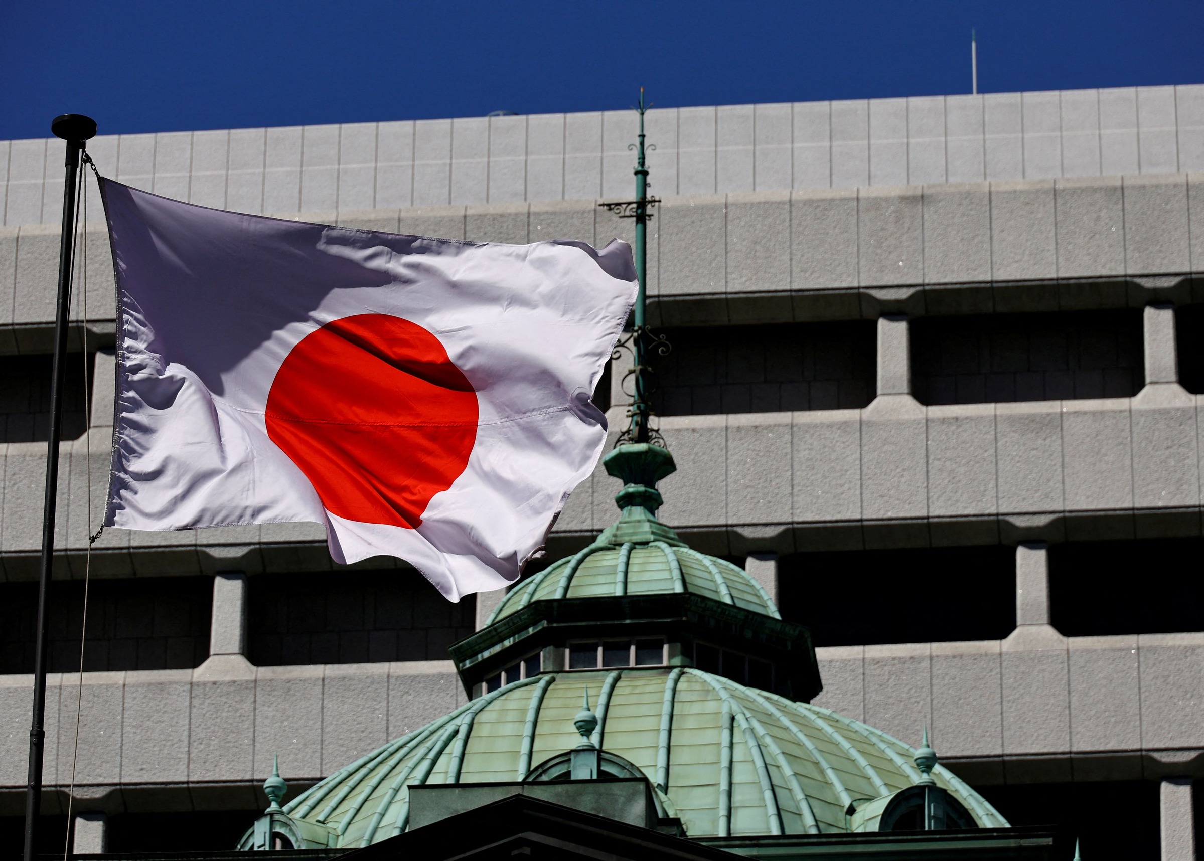 日本升息至0.25% 日圆汇率升值后转贬