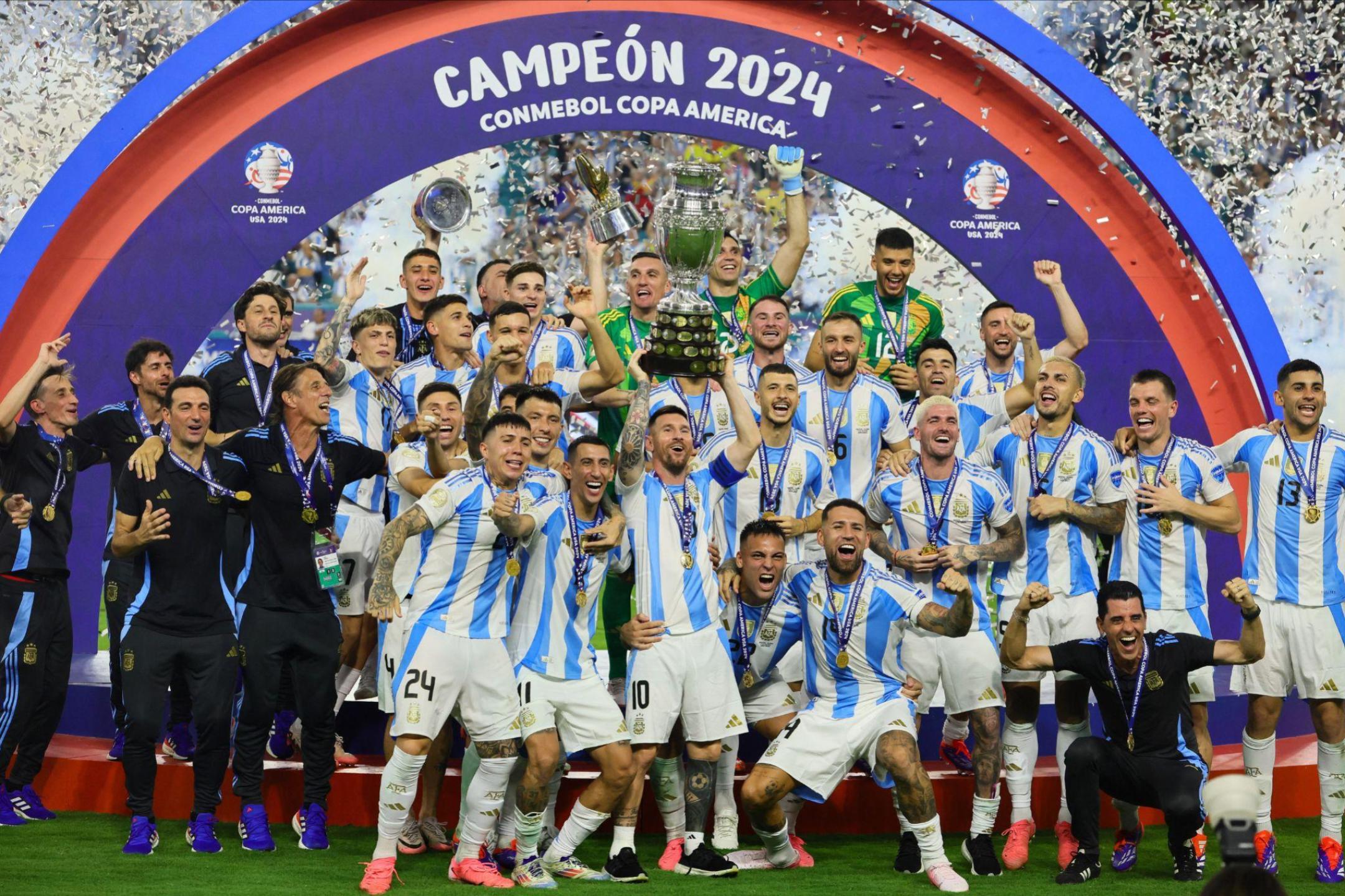 【美洲杯决赛】梅西伤退离场 阿根廷夺美洲杯冠军
