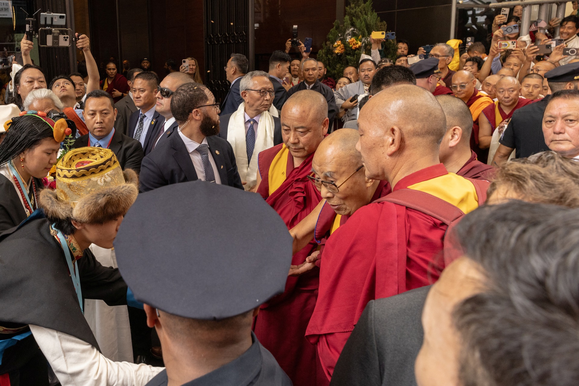 达赖喇嘛迎89岁生日 驳谣言力证身体良好
