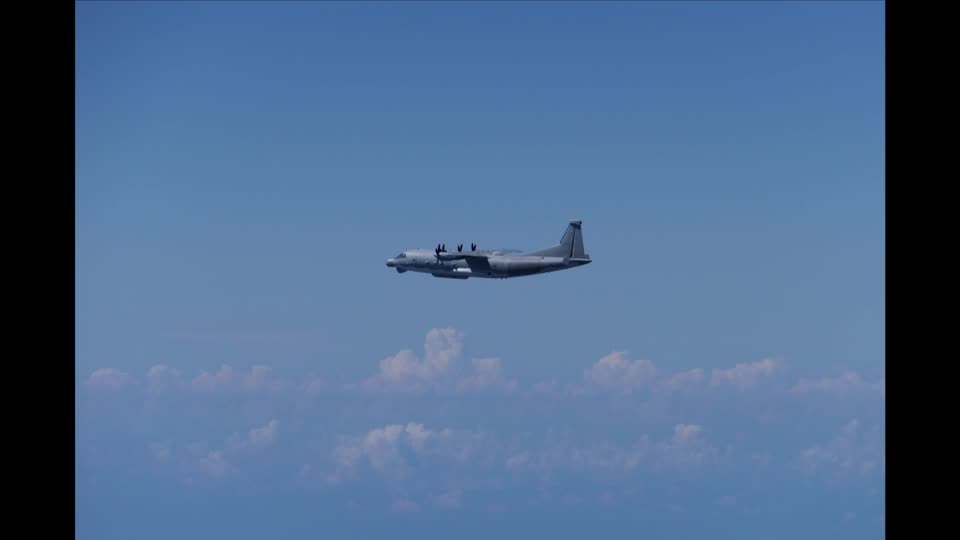 中国军机首次侵犯日本领空  日本“完全无法接受”已外交抗议  