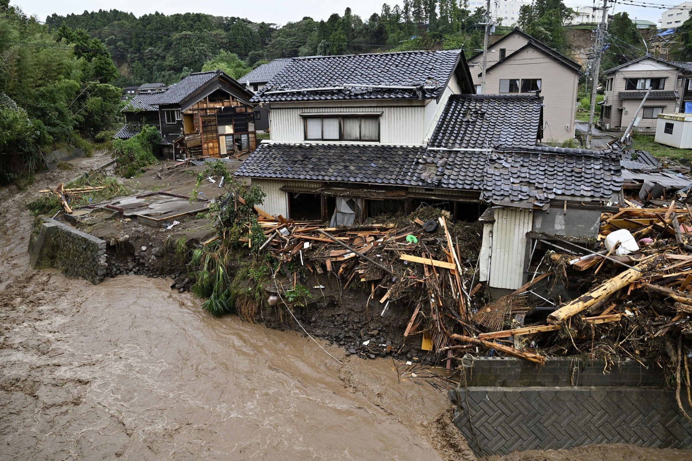 破纪录暴雨河水泛滥   石川县7死10失踪