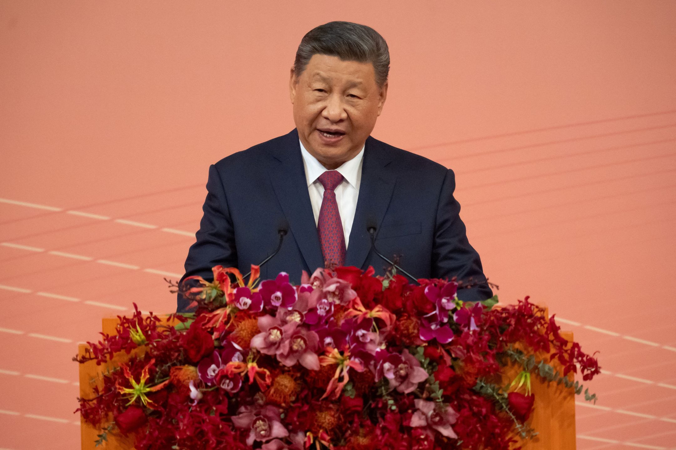 中国经济增长望达标 习近平:2024年GDP料增5%