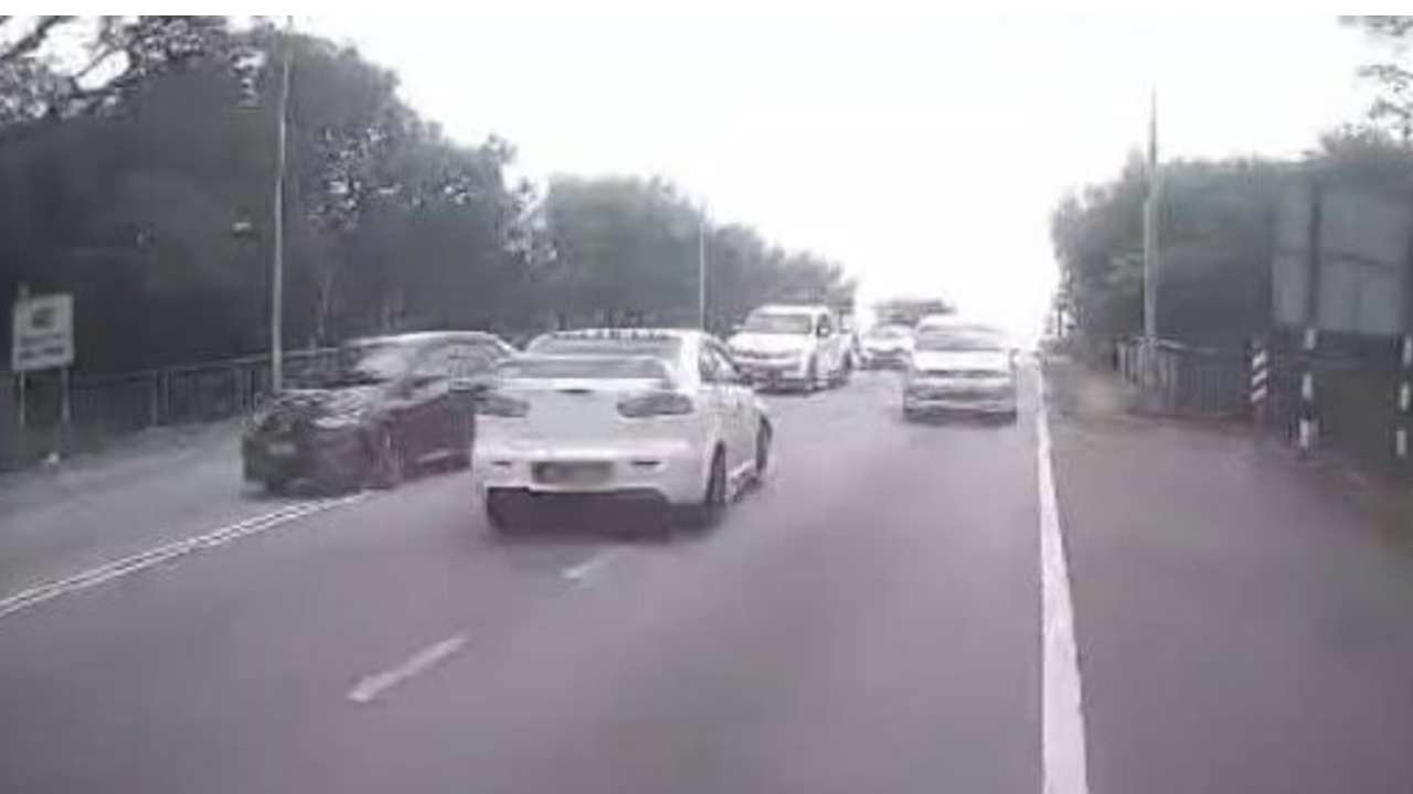 逆向行驶连撞3车 28岁华裔司机落网