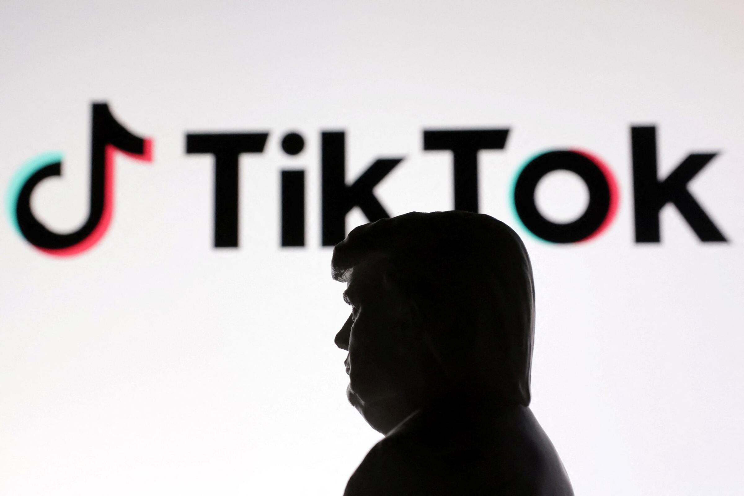 TikTok停运半天“死而复生” 特朗普提议美资占半营运